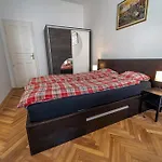Anett\'S Downtown Apartment